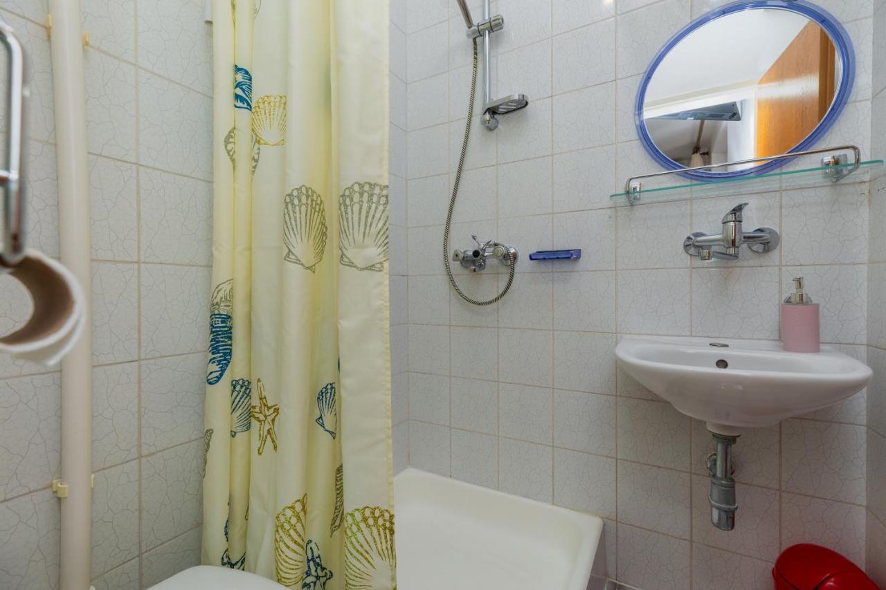 Apartments With A Parking Space Omis - 2745 エクステリア 写真
