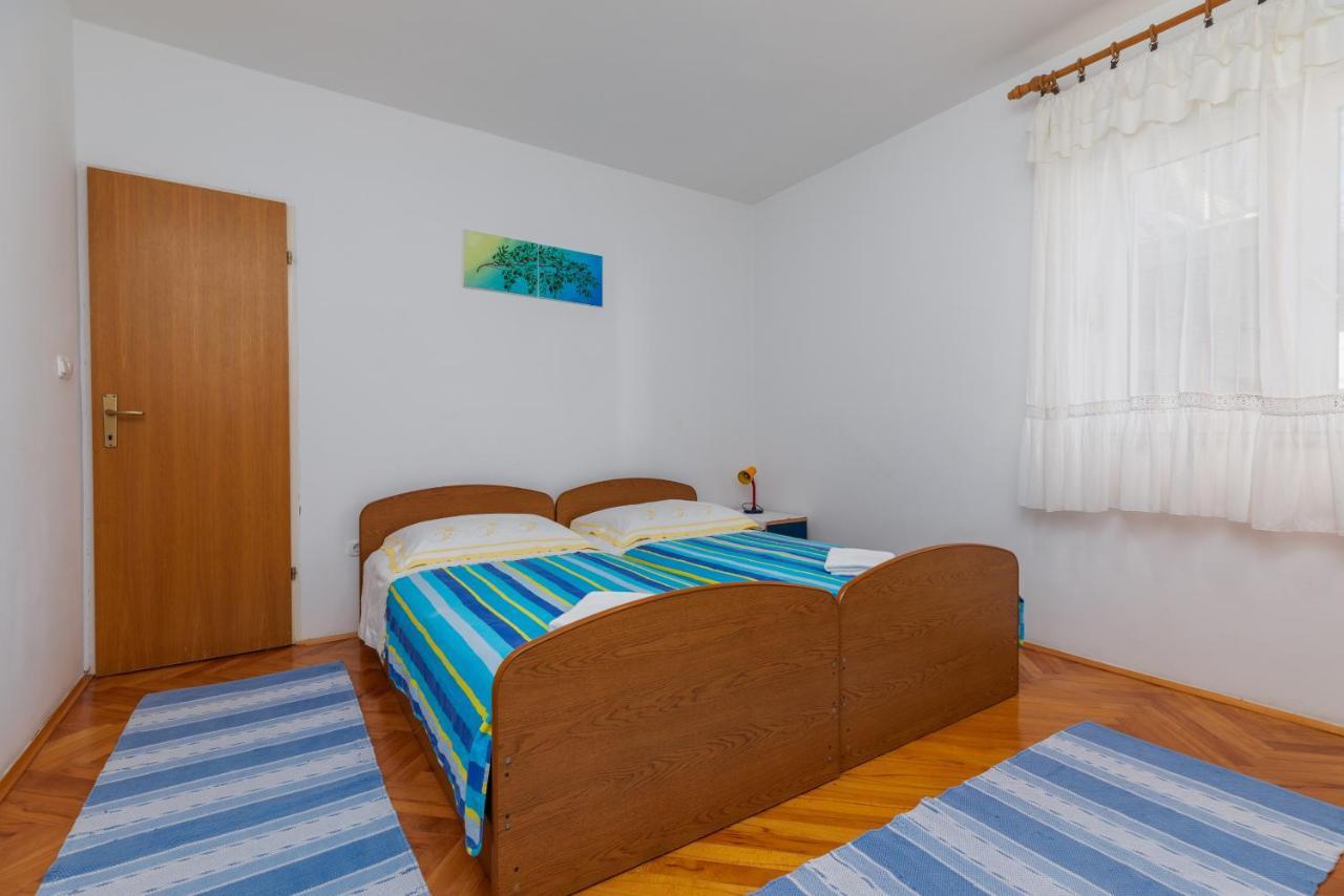 Apartments With A Parking Space Omis - 2745 エクステリア 写真
