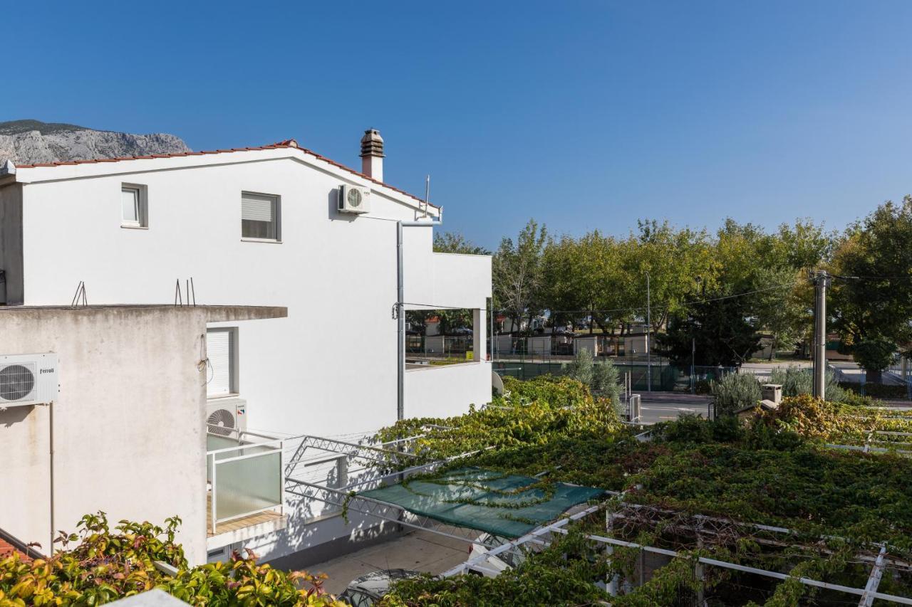 Apartments With A Parking Space Omis - 2745 エクステリア 写真