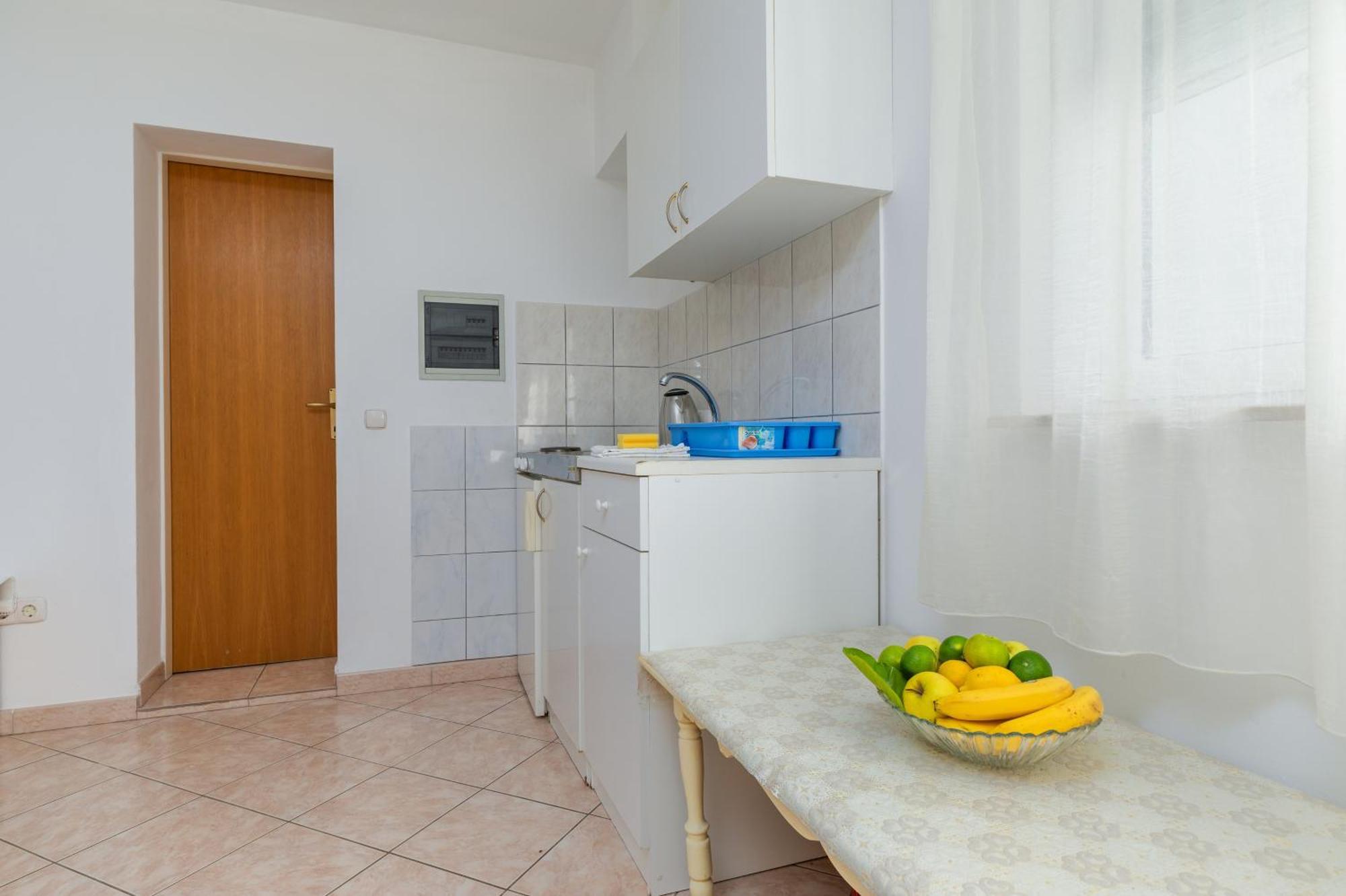 Apartments With A Parking Space Omis - 2745 部屋 写真